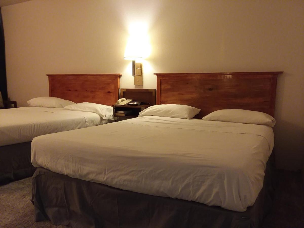Americas Best Value Inn Laramie Exteriör bild